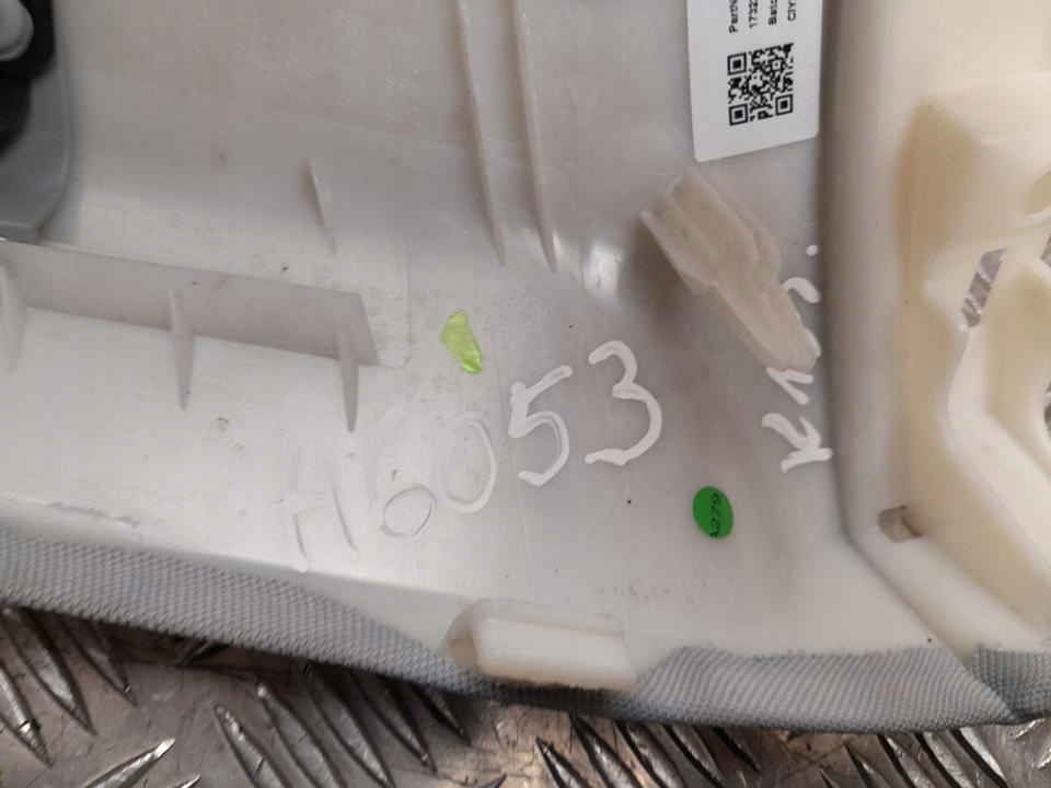 Захист стійка b верхній ліва сторона tesla model 3 173228510d Недорого