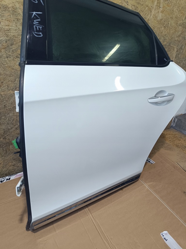 фото №6, Дверь левая задняя kwed citroen ds5