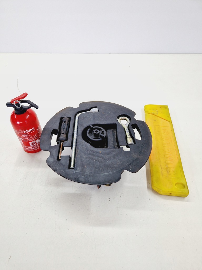 фото №1, Fiat siena palio i вкладыш колеса запасного домкрат