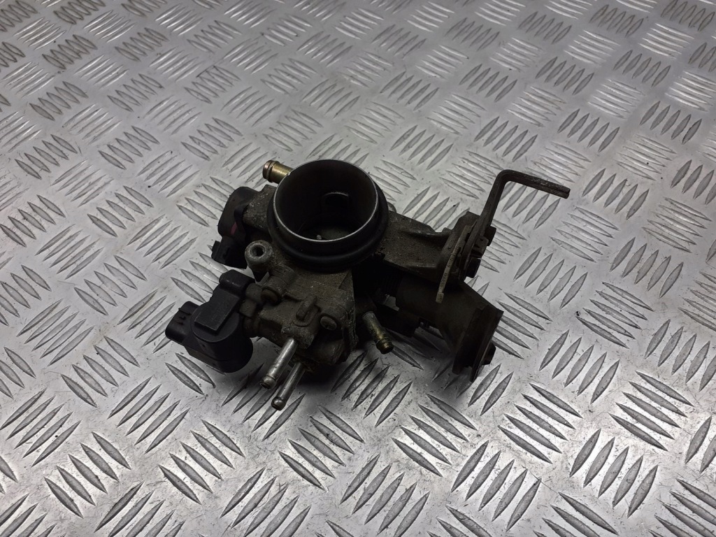 фото №1, Дросельна заслінка toyota yaris i 1.3 89452-0d010