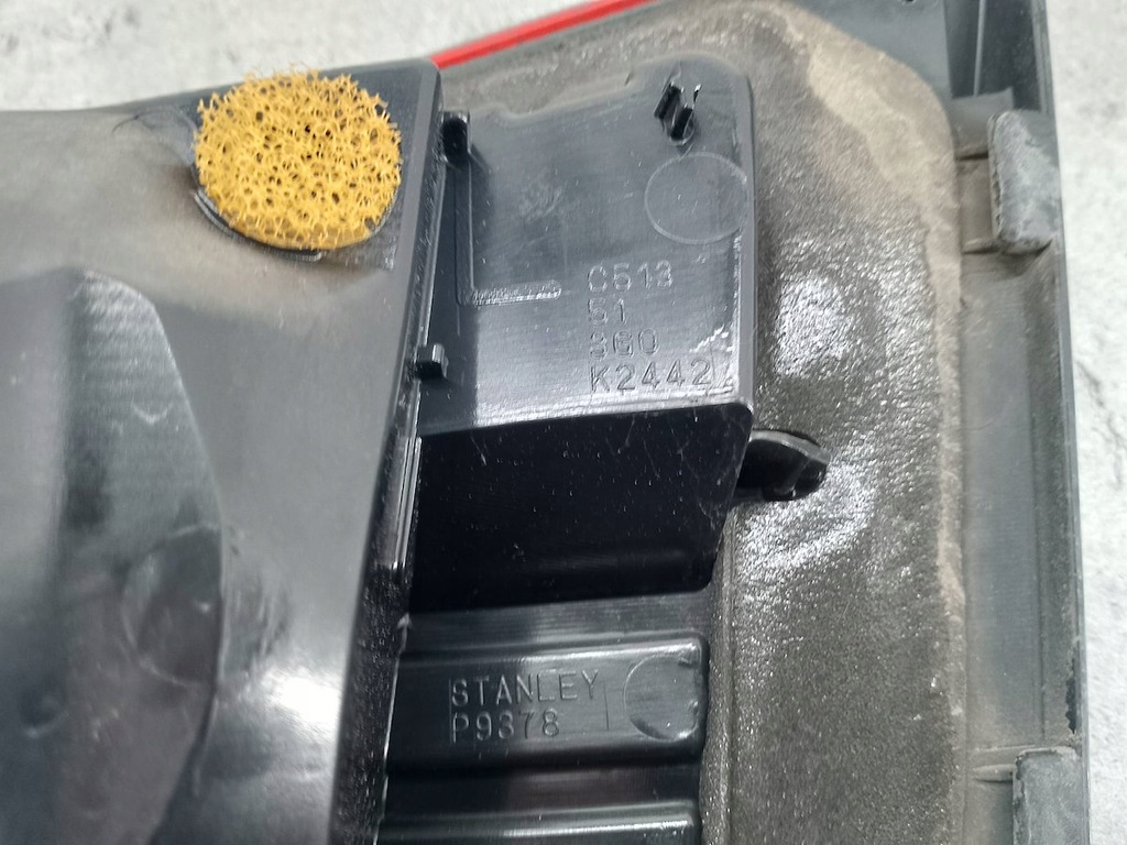 фото №7, Лампа задня ліва w кришка mazda 5 ii 10- c513513g0 p9378