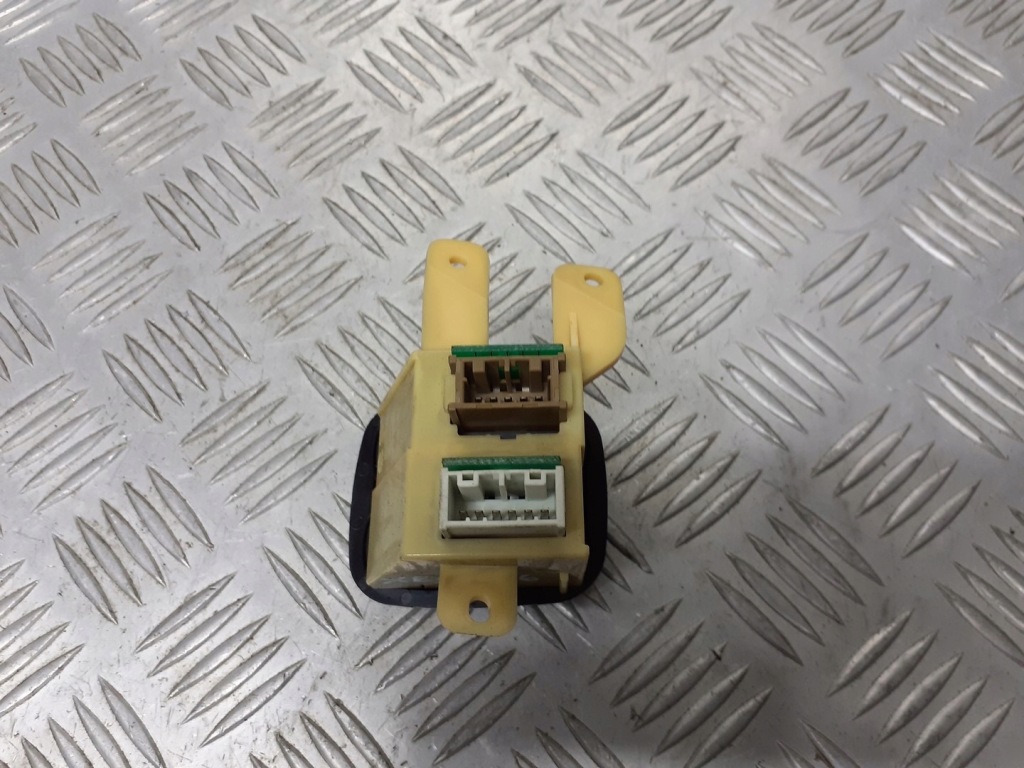 фото №2, Вимикач світла протитуманних mazda xedos 6