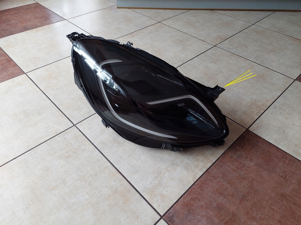 фото №1, Права лампа - перед - full led - ford puma ii mk2