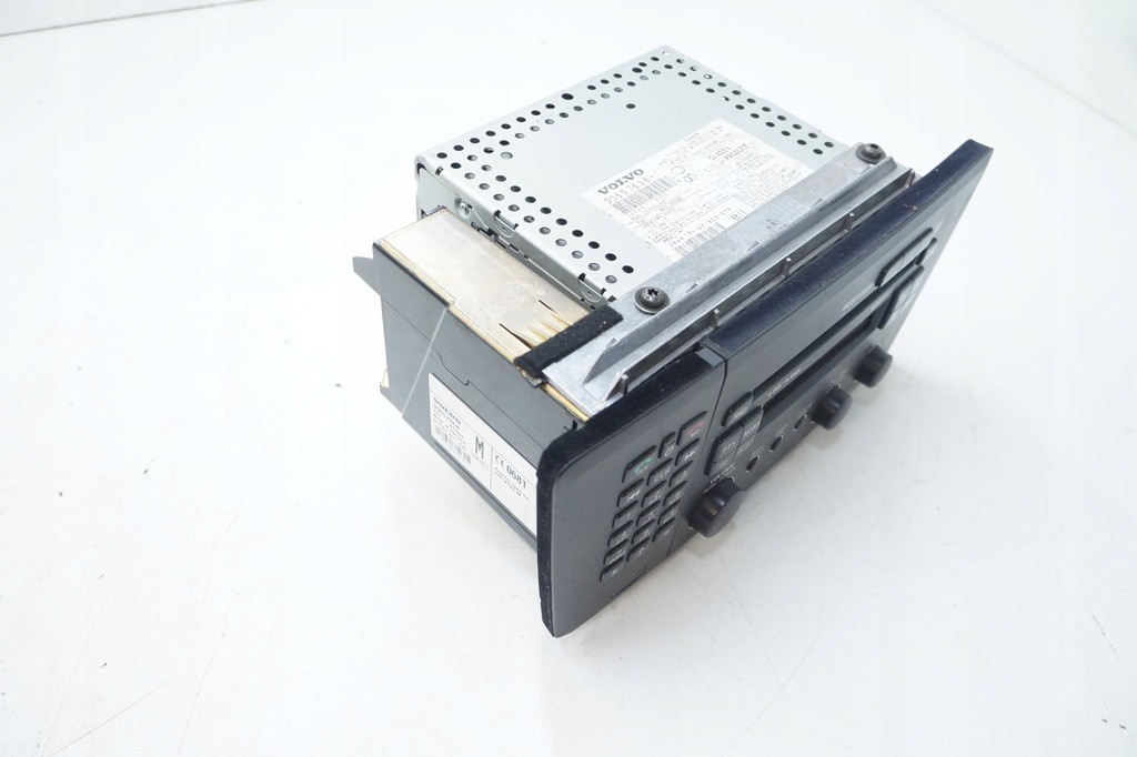 фото №3, Volvo s60 i v70 ii xc70 радио автомагнитола cd оригинальный номер hu 803 30657638