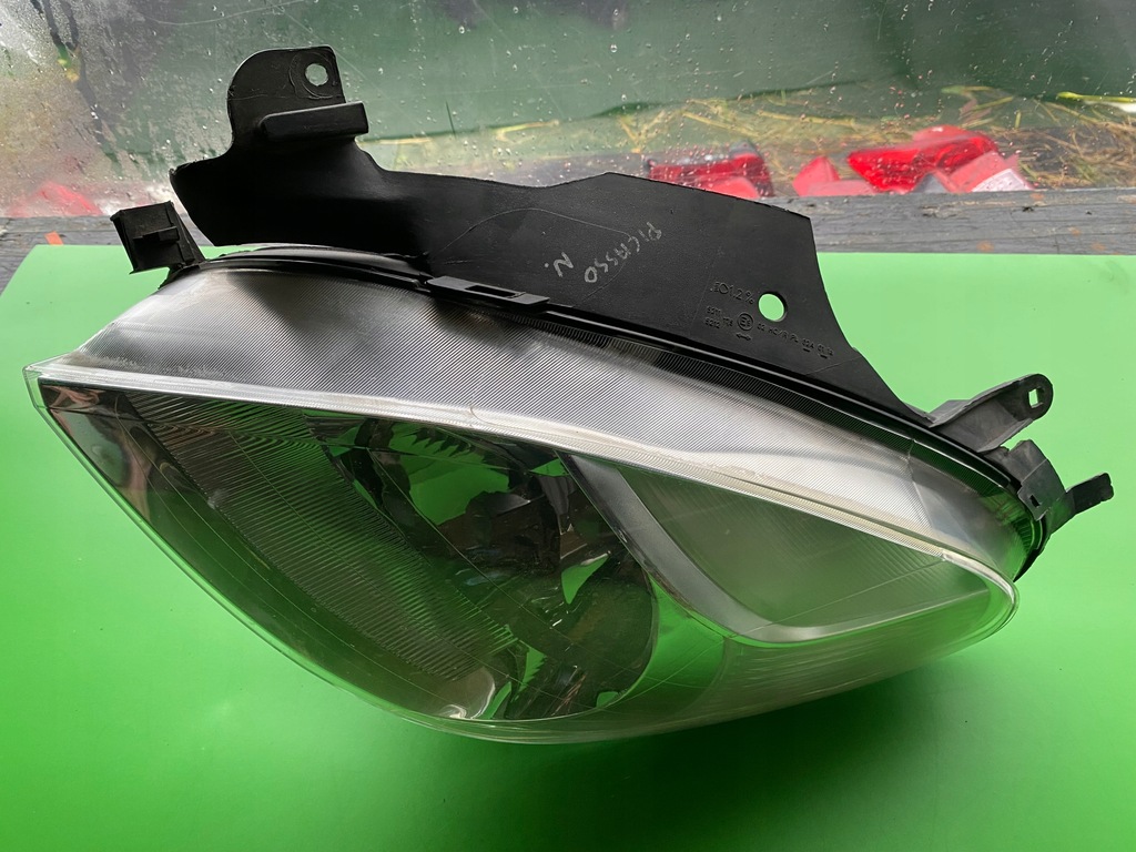 фото №6, Лампа фара левый перед citroen xsara picasso i lift + вкладыш