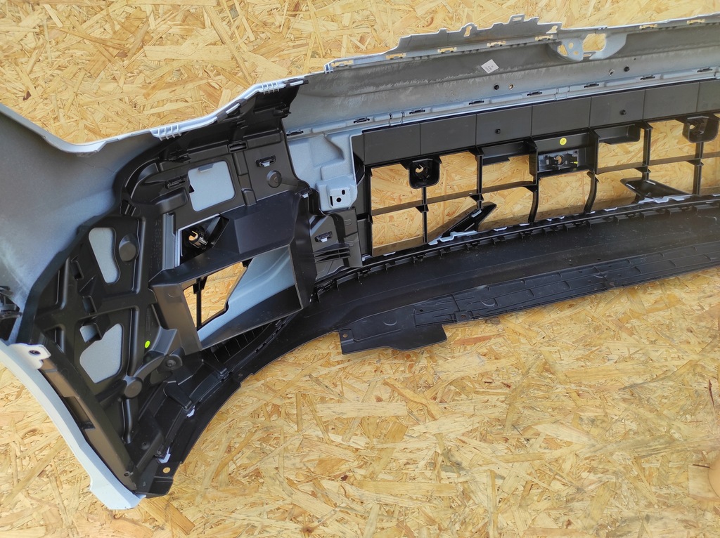 фото №10, Бампер передний vw golf viii r-line 6 pdc