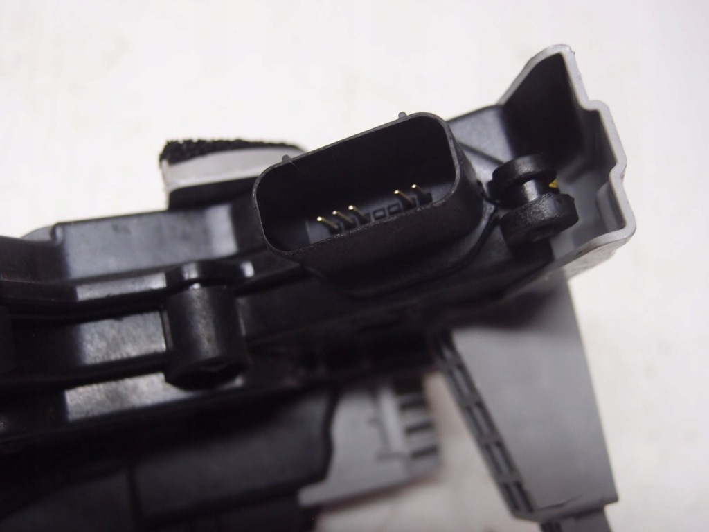 фото №5, Замок двері лівий задня 5 pin kona electric