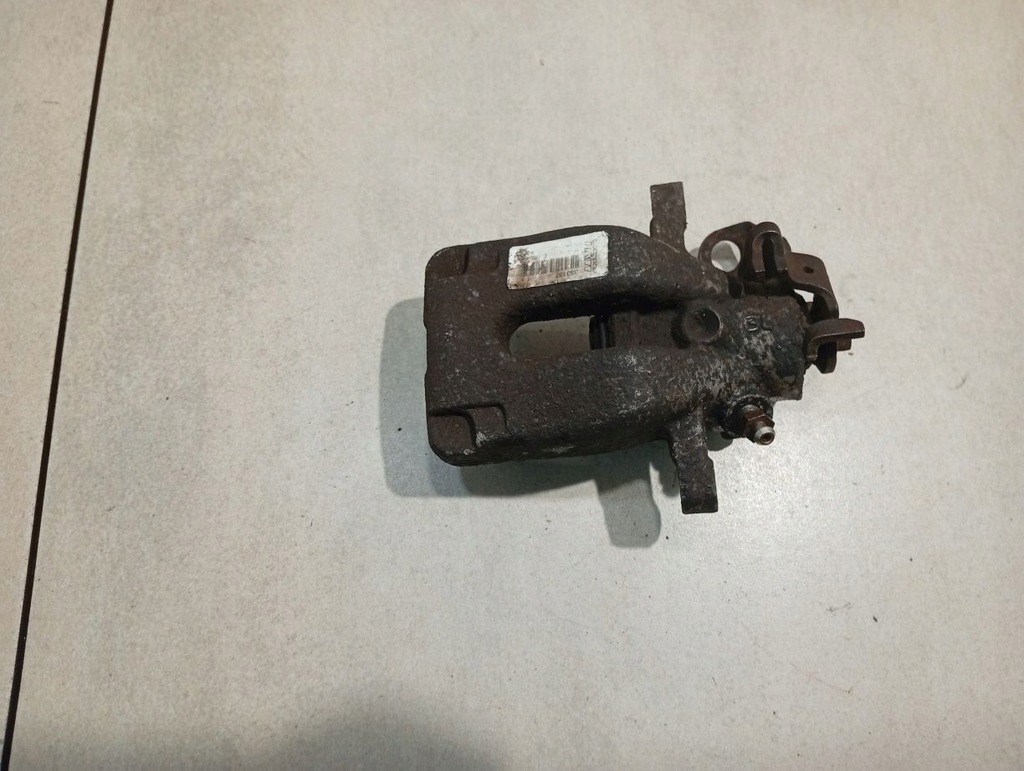 фото №6, Суппорт тормозной правый задняя peugeot 307 1.4 16v