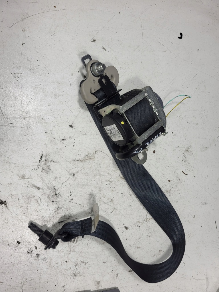 Купить Renault captur 1 0.9 tce 13r 5d ремень безопасности правая  перед 868844868r