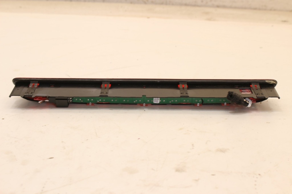 фото №4, Третій світло стоп 3cn945087 vw up lift e-up 23r.