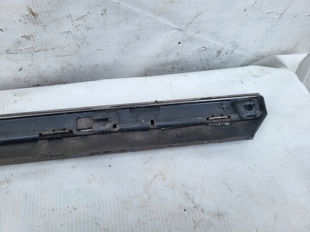 фото №10, Молдинг двері лівий перед vw passat b8 3g0854939