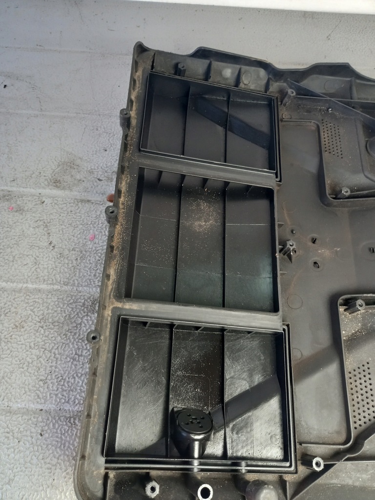 фото №6, Крышка двигателя vw двигателя vw polo iii 1.4b