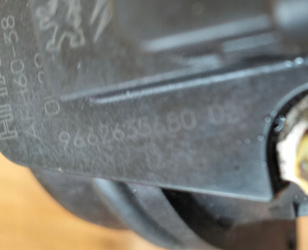 фото №9, Расходомер citroen c5 iii x7 2.0 hdi 9662635680