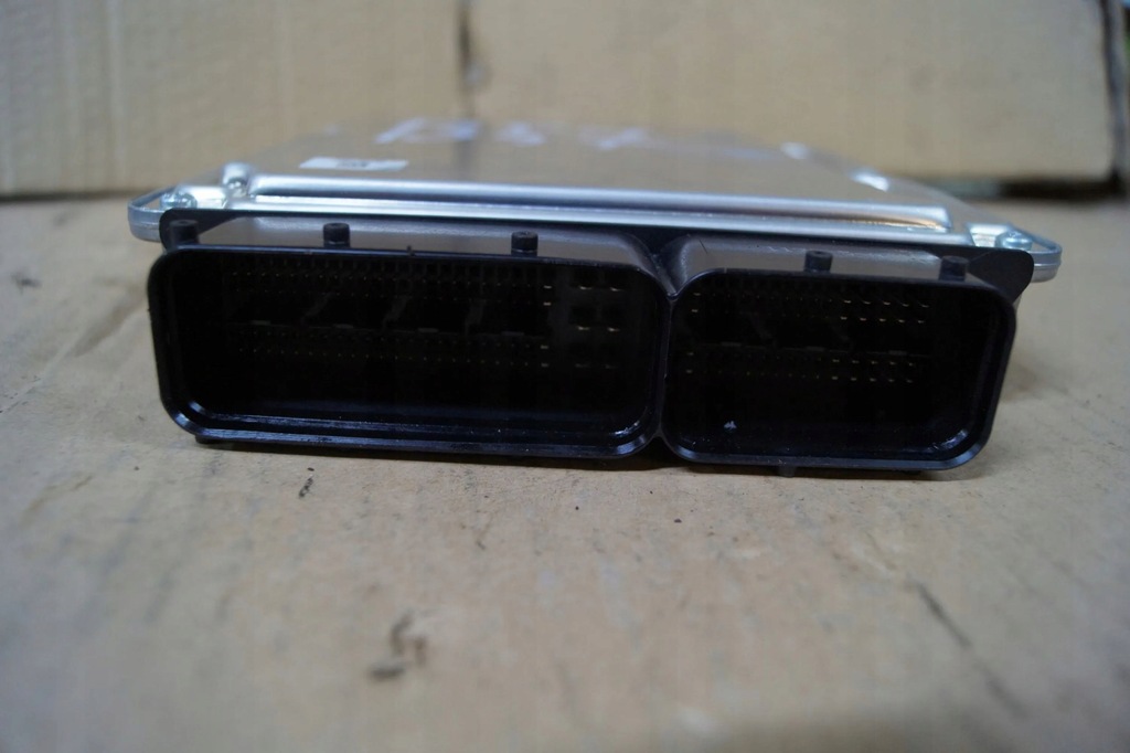 фото №6, Блок керування audi a4 03l906022mj 0281015584