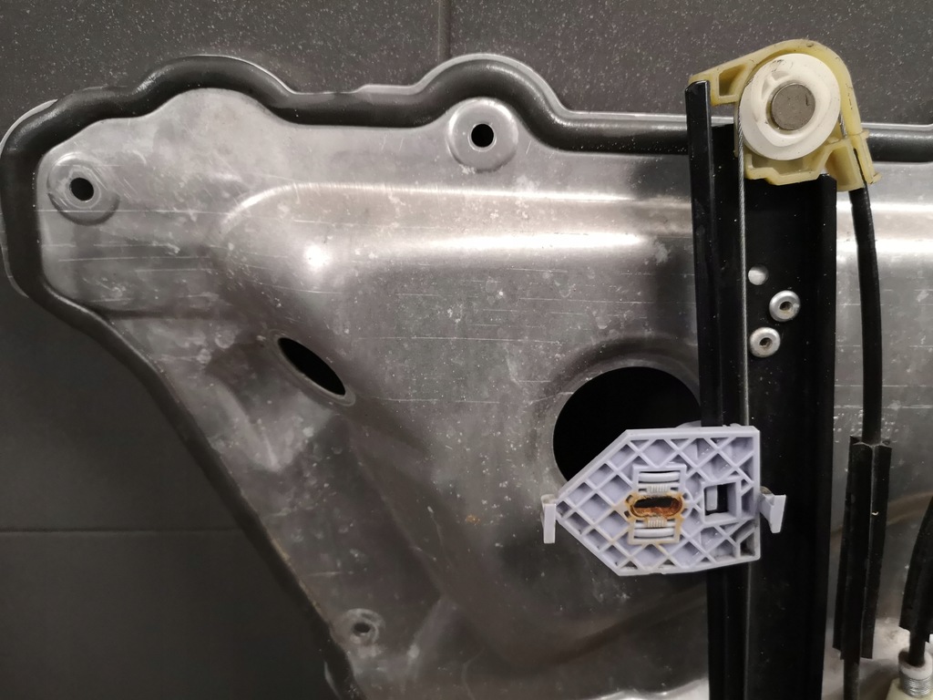 фото №7, Механізм скло правий задня audi a8 d3 4e0839850