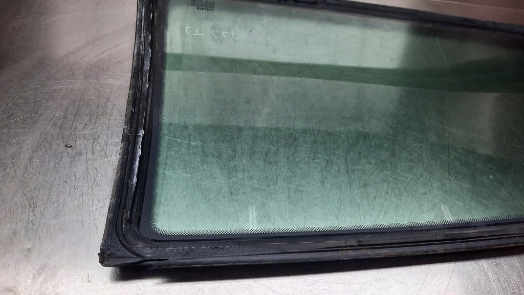 фото №3, Скло кузовна ліва задня renault clio ii 3d