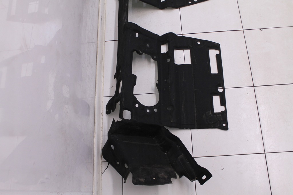 фото №3, Шумоизоляция кабины audi r8 ii 4s 2016r- 5.2 fsi