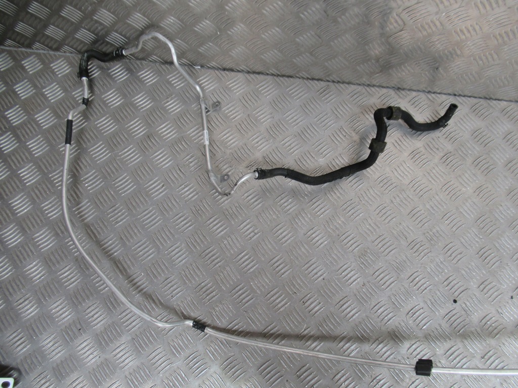 фото №3, Audi r8 420 трубка waz wody водяна 420121465a