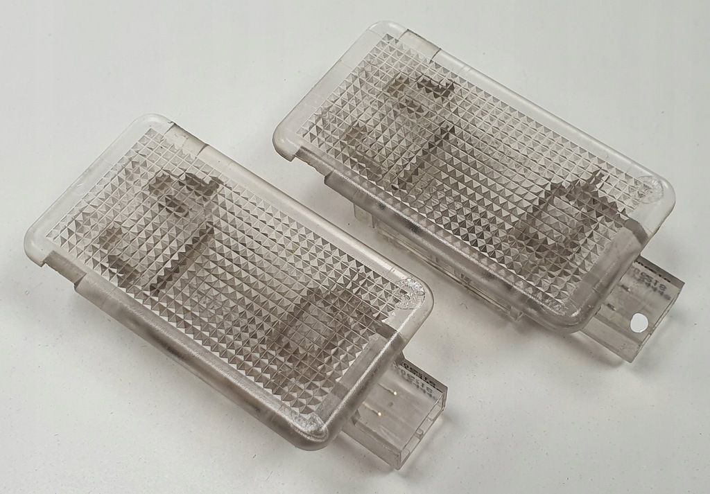 фото №2, Лампа освещение салона volvo c70 ii 30754448