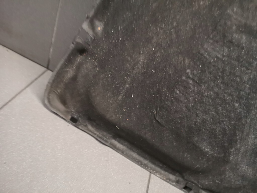 фото №10, Шумоизоляция капот audi a6 c6 4f0863825d