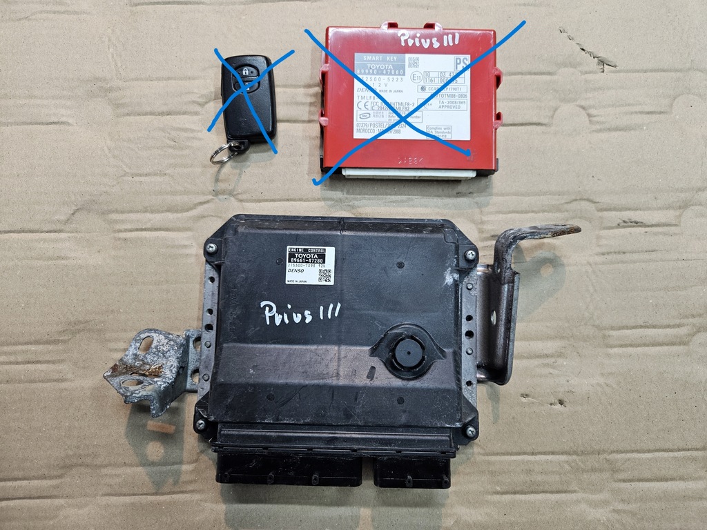 фото №1, Toyota prius iii 09-15 бортовой компьютер