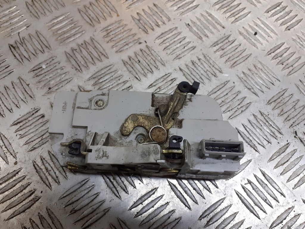 фото №1, Замок дверь правый задняя peugeot 406 4pin