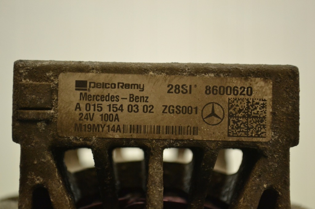 Mercedes actros mp4 om471 генератор a0151540302 Цена
