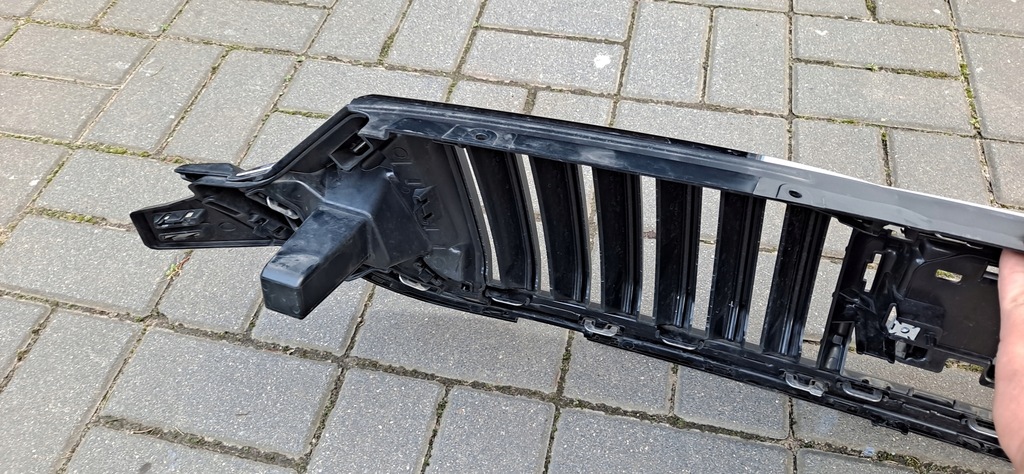 фото №8, Решётка радиатора skoda octavia iv 5e повреждённый