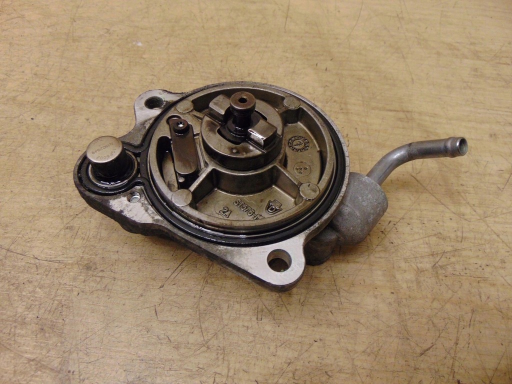 фото №5, Насос вакуум вакуум toyota corolla e15 1.4 d4d