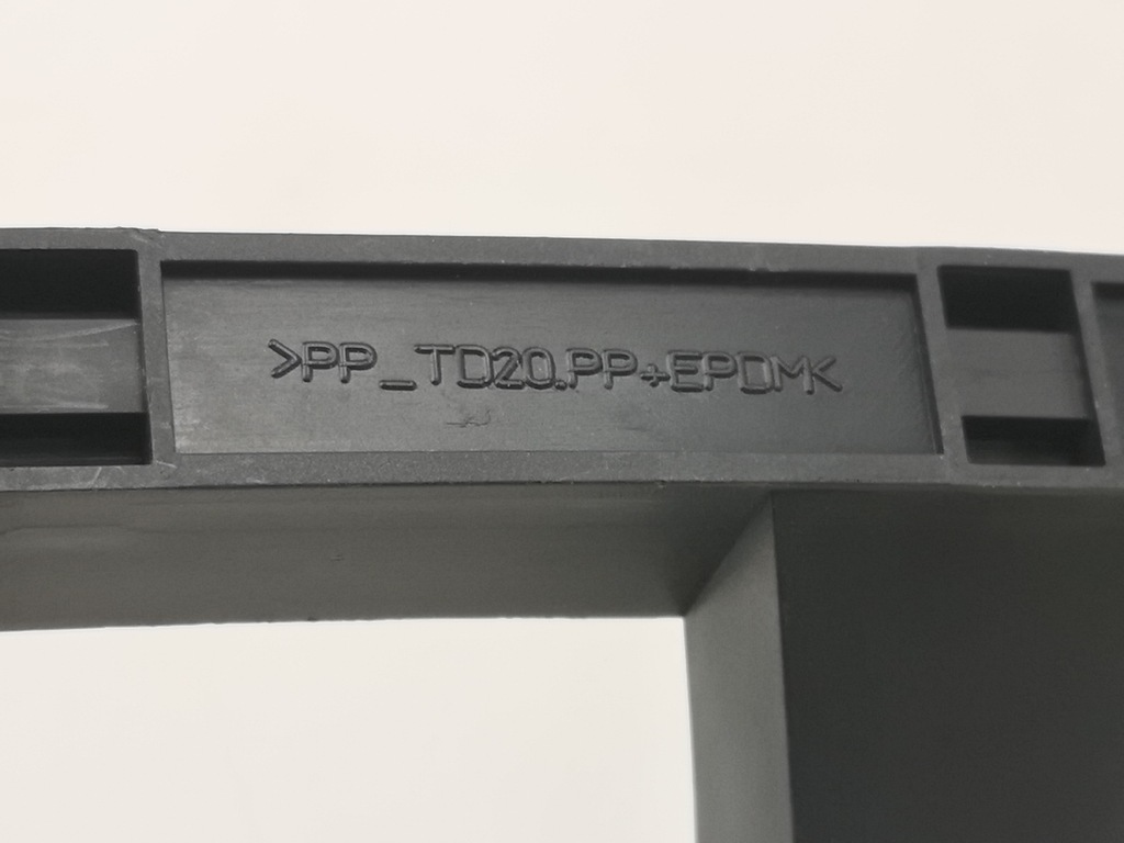 фото №8, Напрямна двері задніх alfa romeo "159" 2005-2011 nowa oryg 60688274