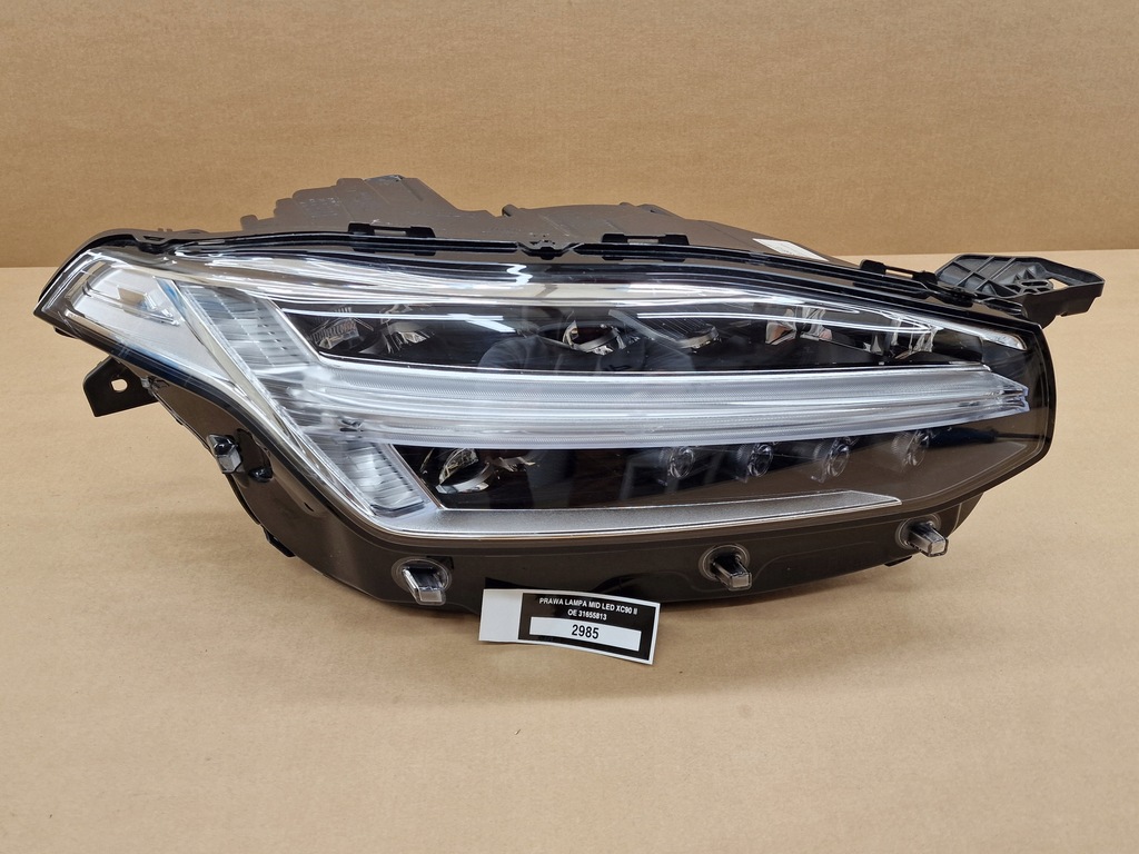 фото №1, Права лампа mid led volvo xc90 ii 2015-2024