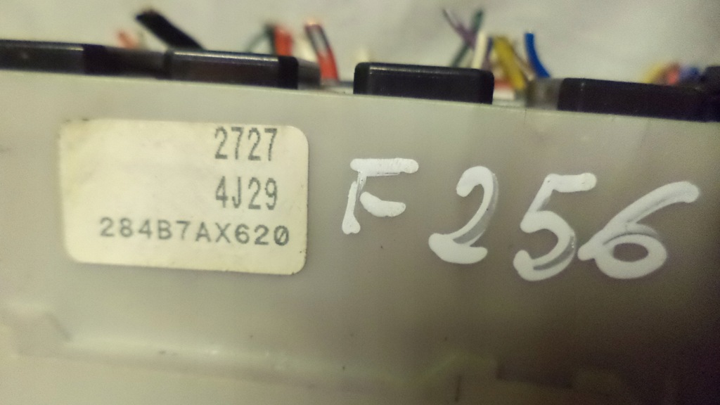 фото №7, Модуль bsi uch nissan 284b7ax620 kompletny разъёмы