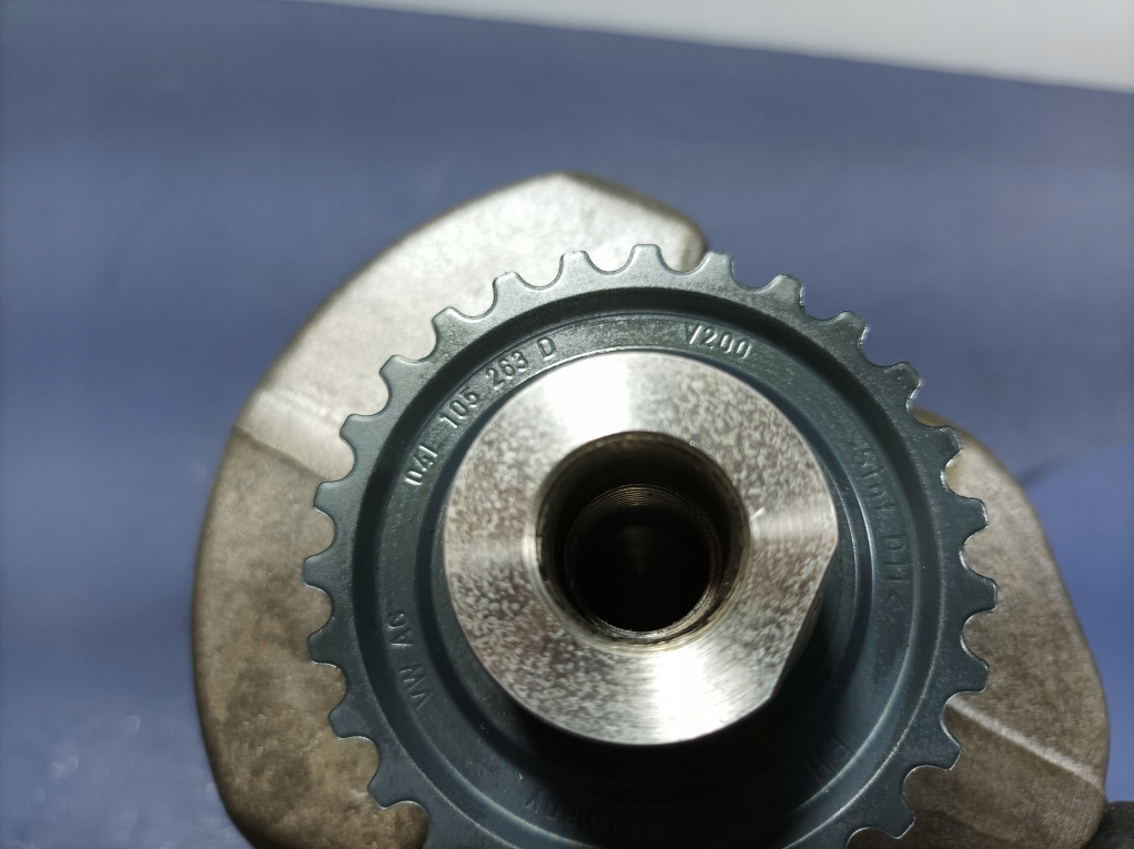 Skoda superb 3 2.0 tdi dfga 150 km wał колінчастий 03n105212d 04l Доставка