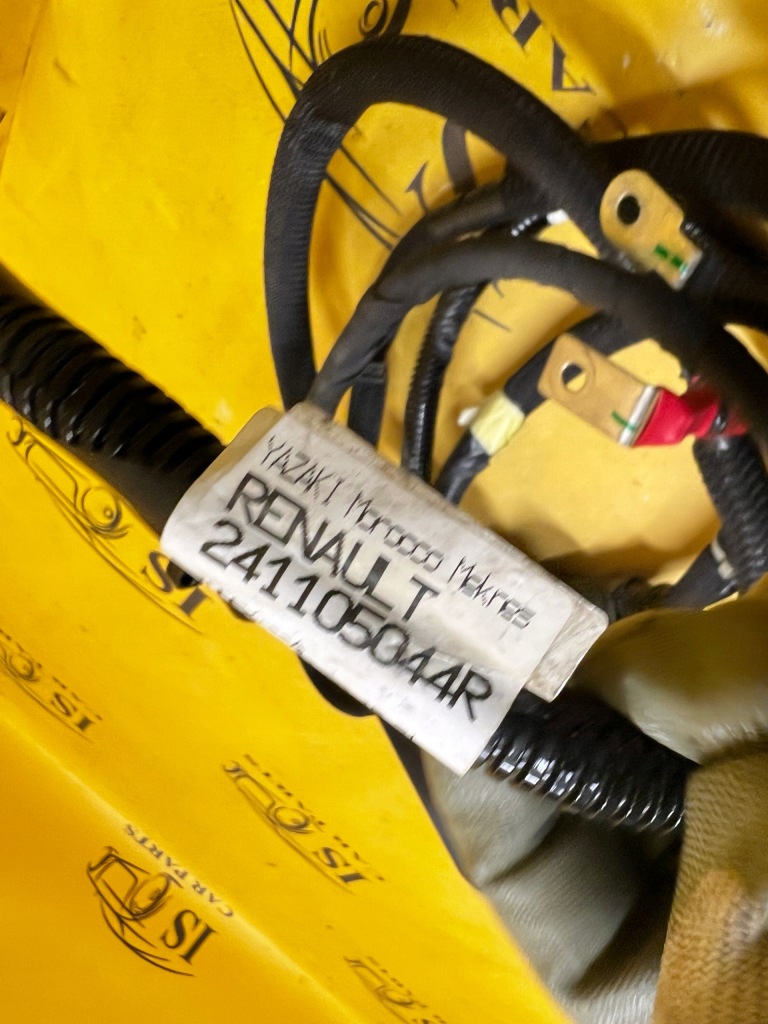 Шланг кабель жгут плюсовой plus аккумулятор renault espace vi 1.2 e-tech Недорого