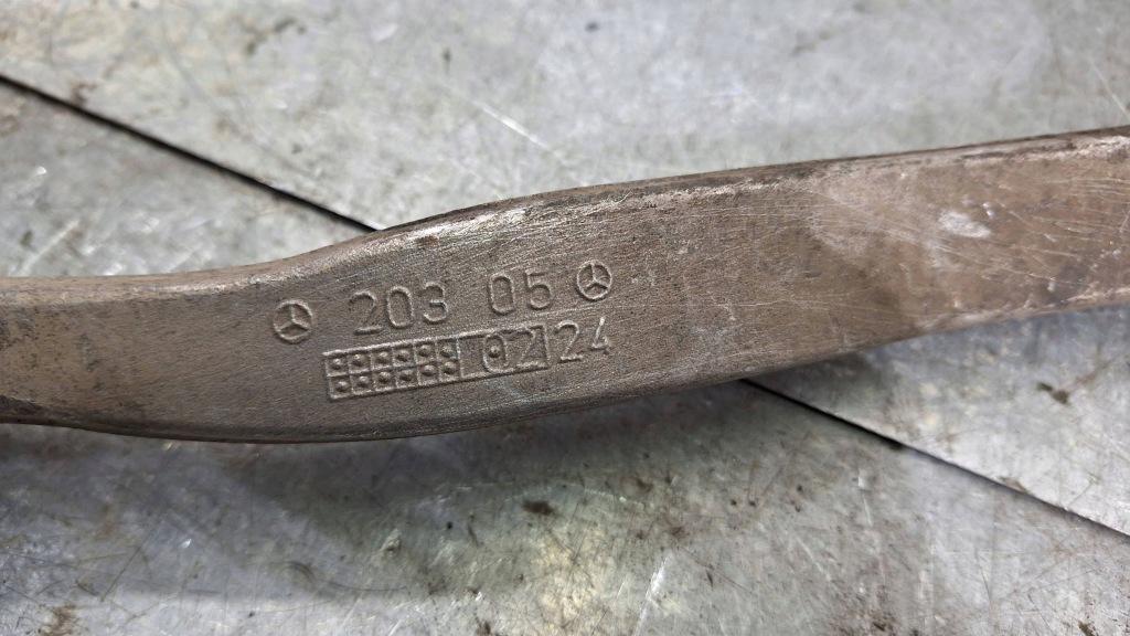 фото №8, Важіль правий перед 20305 mercedes c w203 clk w209 slk r171