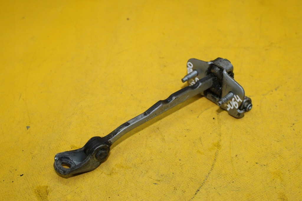 фото №1, Обмежувач двері правий перед vivaro trafic ii