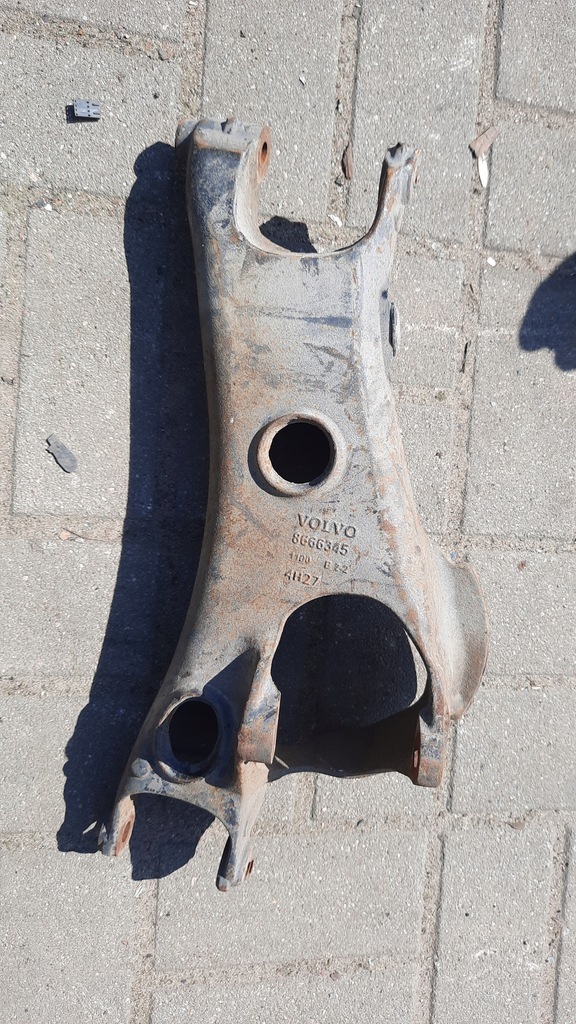 фото №1, Рычаг задняя левый 8666345 volvo xc90