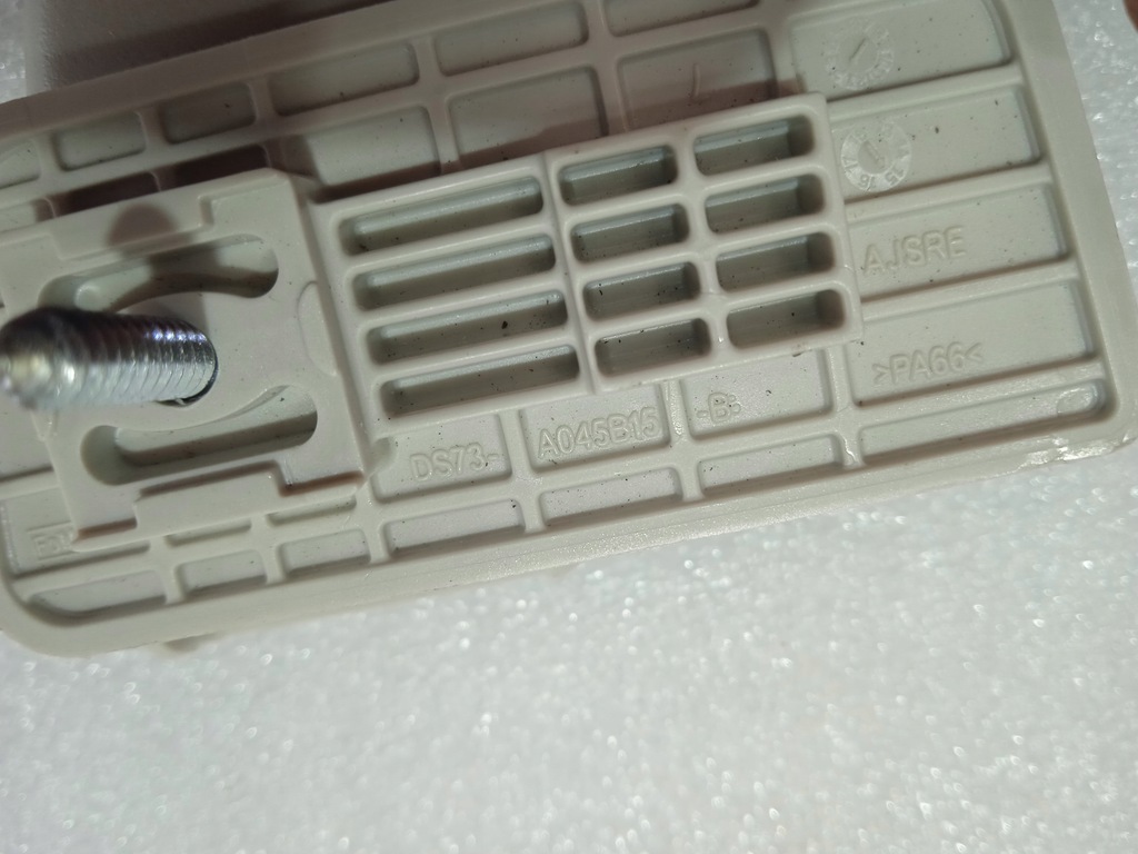 фото №4, Mondeo mk5 ручка кронштейн потолок правый левый задняя