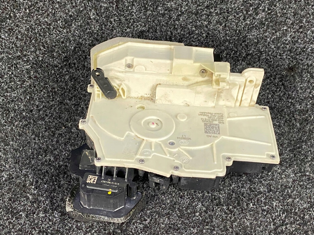 фото №13, Audi a6 c8 замок дверь левый 4k0839015q