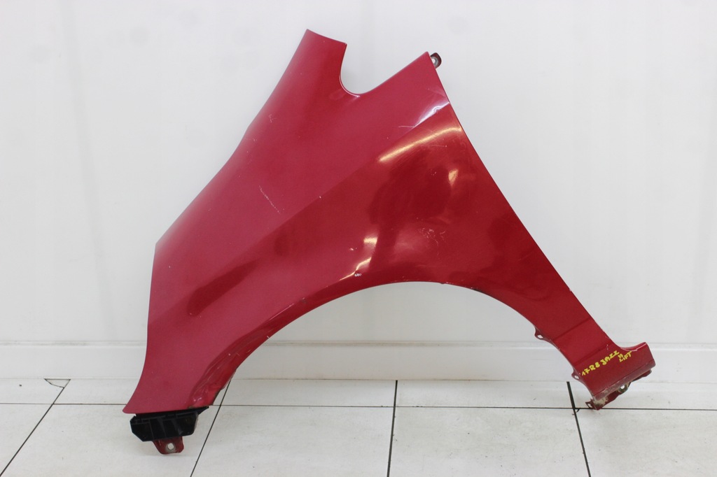 фото №1, Honda jazz ii 02r- крыло левый передний перед r81