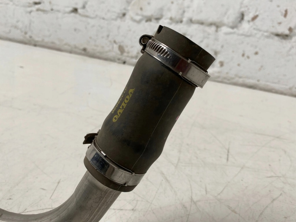 2021 volvo s60 труба заливной топлива p32312052 Киев