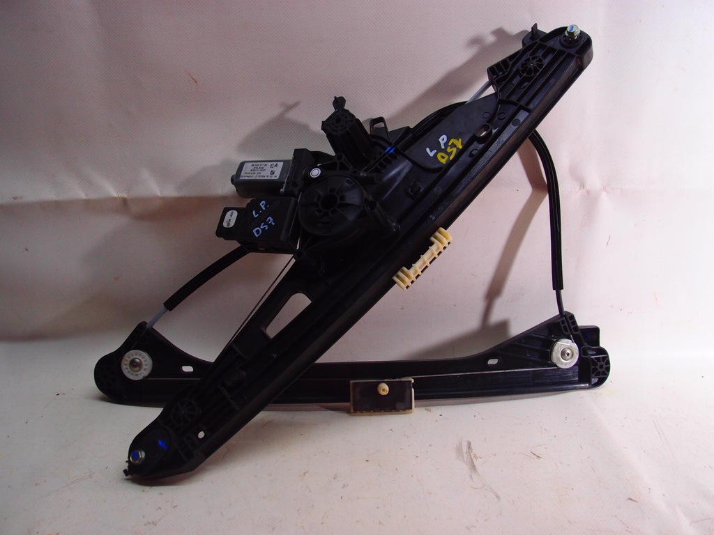 фото №1, Подъемник окон левый перед 9819520280 citroen ds7