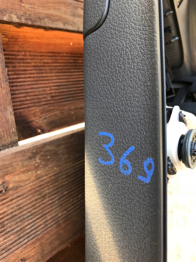 фото №5, Обшивка дверь левый задняя vw tiguan 5n0867211