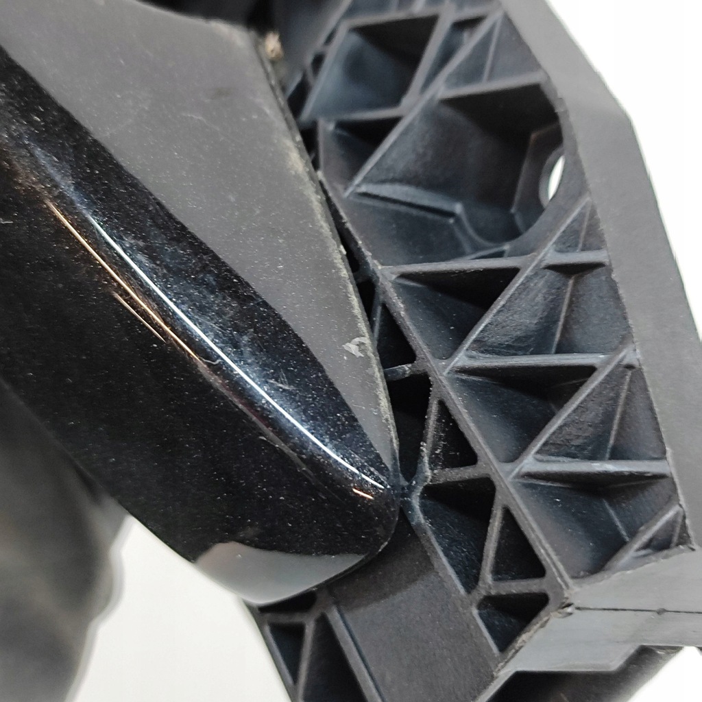 фото №6, Skoda kamiq 2019 задняя сторона левая ручка наружная дверь передних