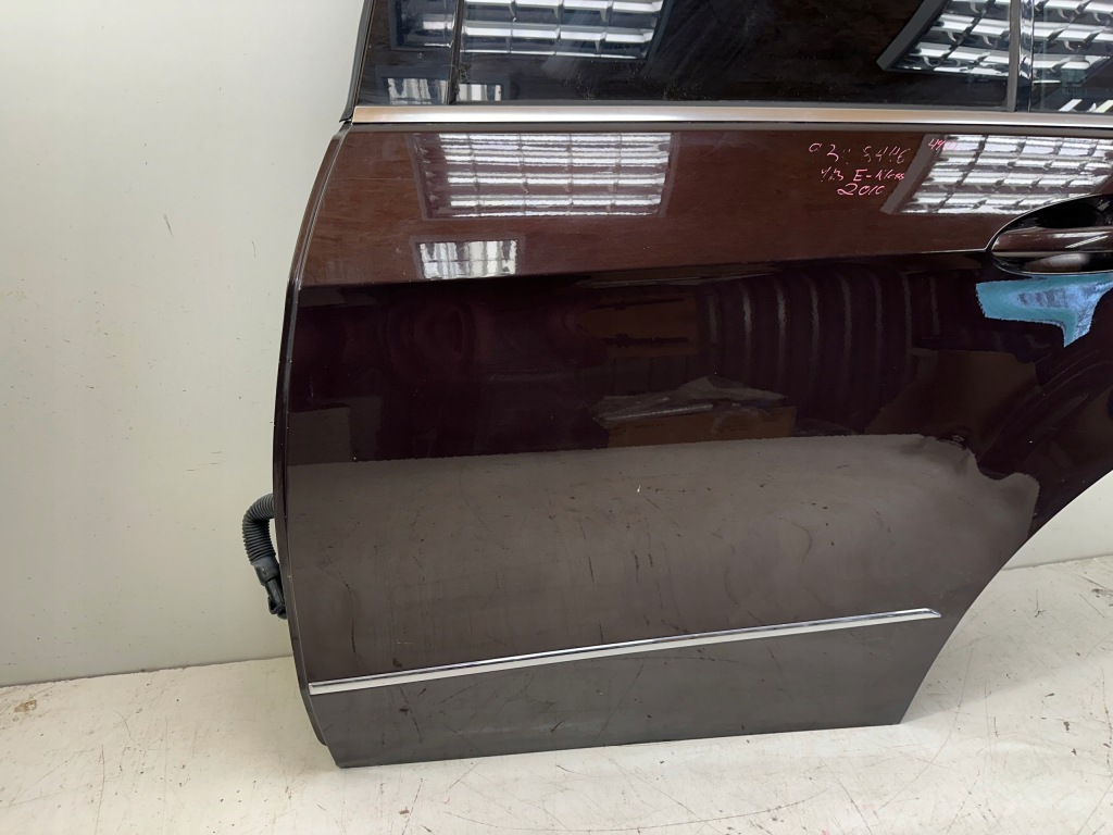 Дверь левая задний mercedes e-klasa 212 седан с Разборки