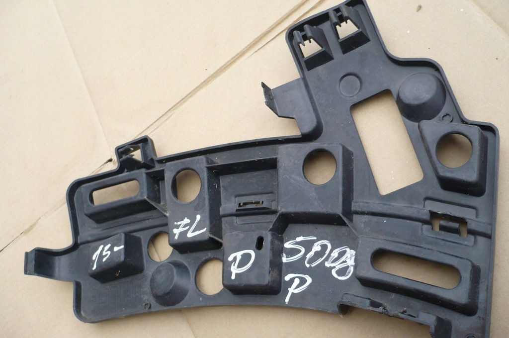 фото №6, Peugeot 5008 i lift направляющая бампера правый перед