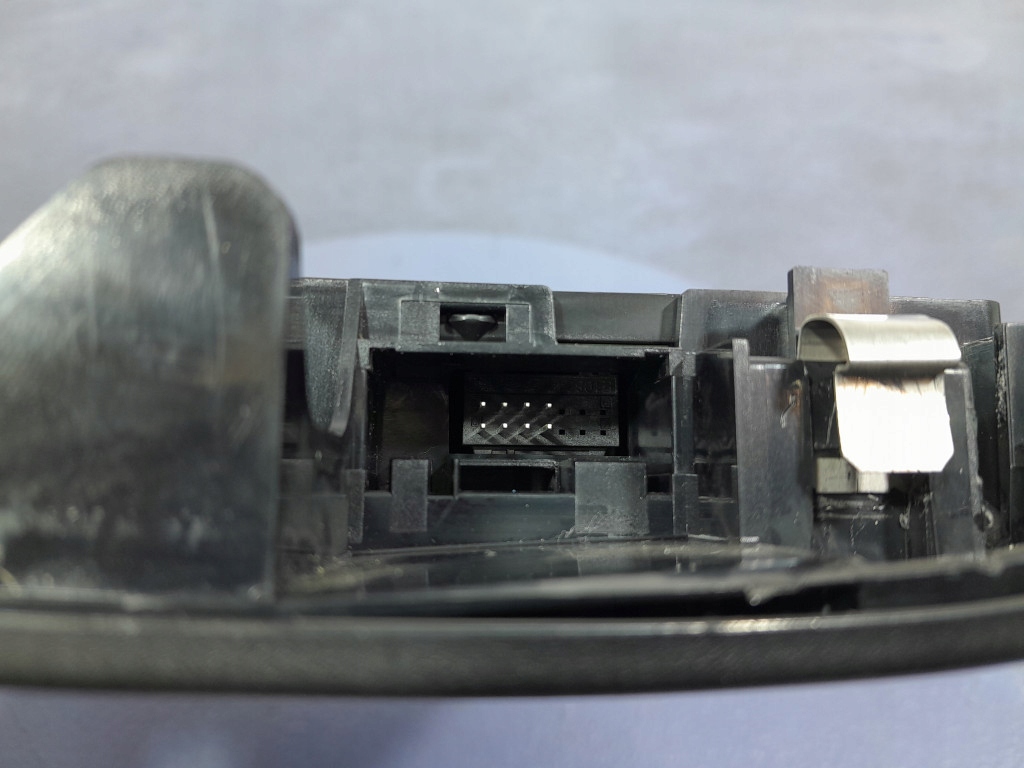 фото №7, Bmw x5 f15 лампа потолочный led управление панорама sos 9331142