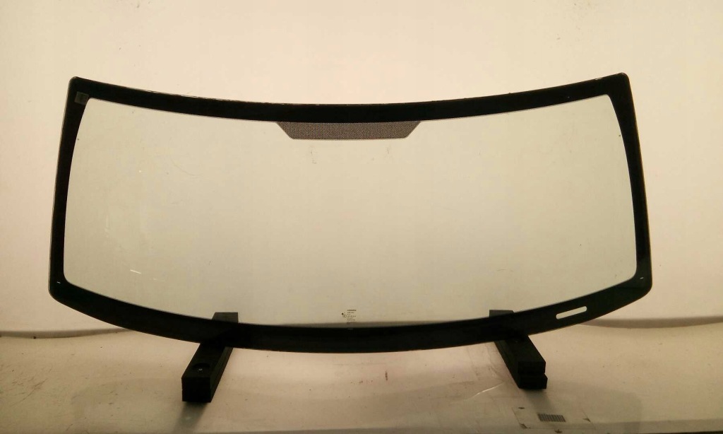 Купити Скло лобове передня jeep commander 2006-2010 оригінальна