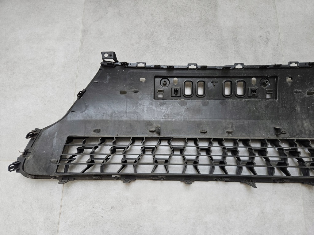 Решітка радіатора решітка  нижня lexus ct200h рестайлінг  53102 76030 Зі Шроту
