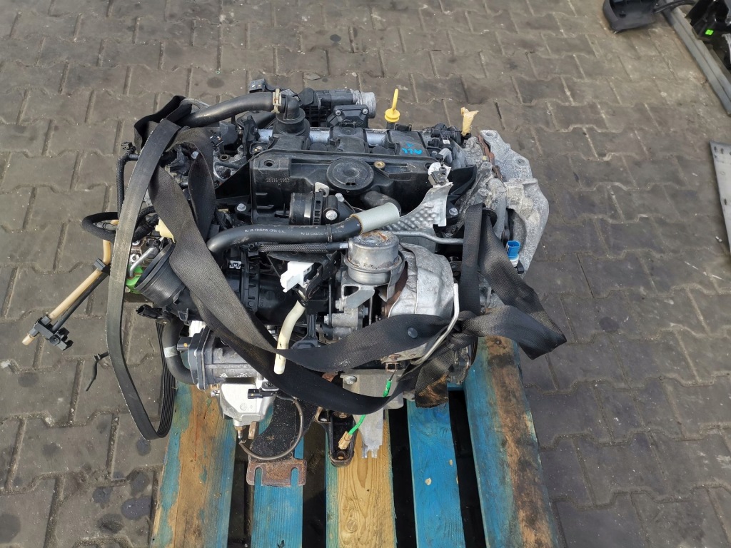 Комплектный  двигатель trafic 3 vivaro b 1.6 dci poj турбина r9m 413 Недорого